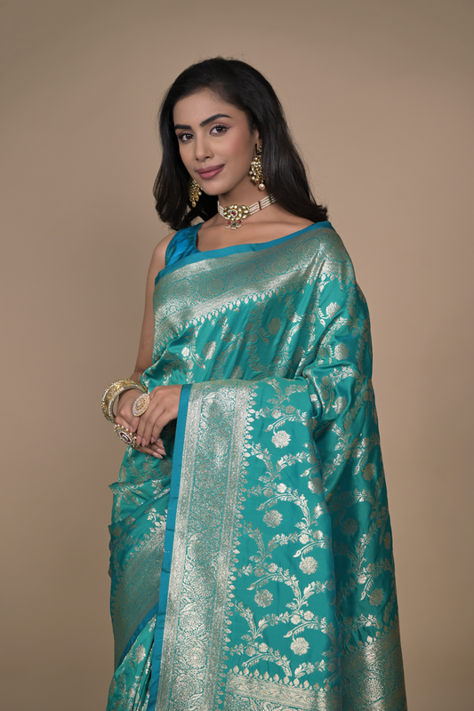 Rama Woven Zari Banarasi Silk Saree With Unstitched Blouse
