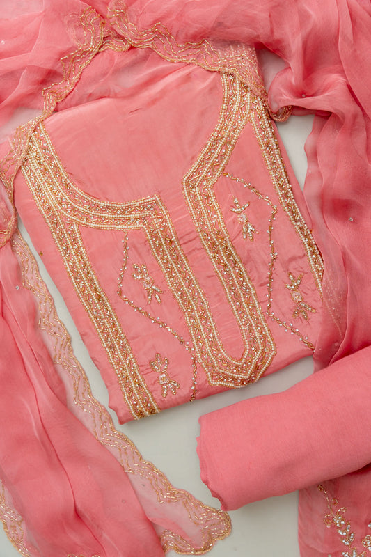 Glow Different In Gajari Crepe Unstitched Salwar Kameez With Chiffon Dupatta