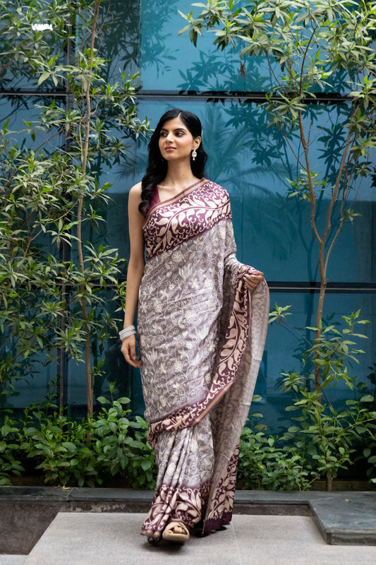 Grey Dolna Silk Digital Print Saree With Unstitched Blouse