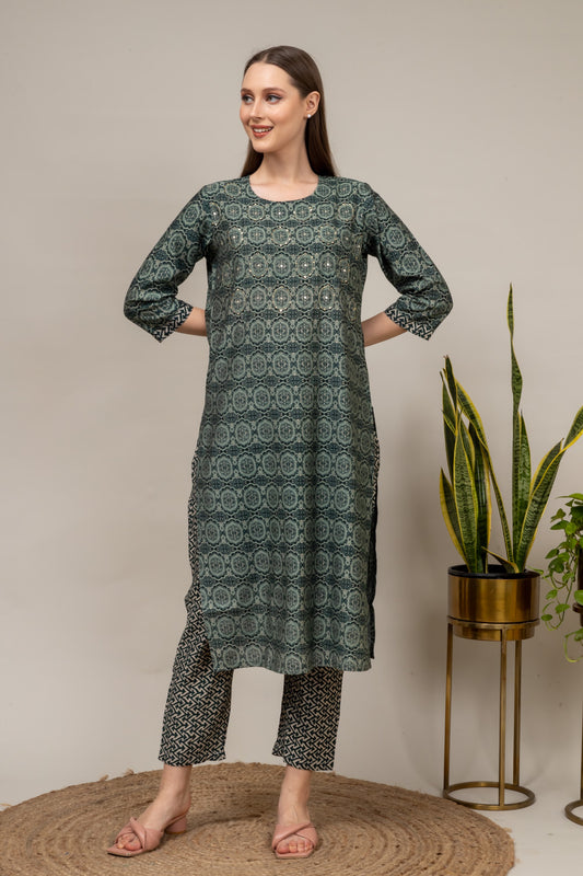 Bottle Green Digital Printed Muslin Kurti With Pant