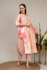 Peach Cotton Kurti And Pant With Chiffon Dupatta