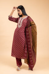 Maroon Cotton Kurti And Pant With Muslin Dupatta