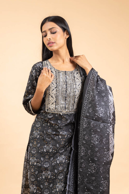 Black Cotton Kurti And Pant With Cotton Dupatta