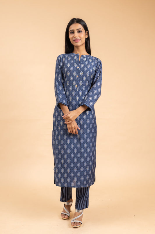 Grey Cotton Embroidered Kurti With Pant