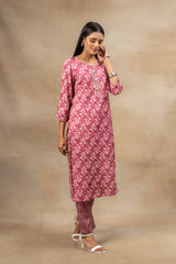 Mouvish Gajari Digital Printed Cotton Kurti With Pant