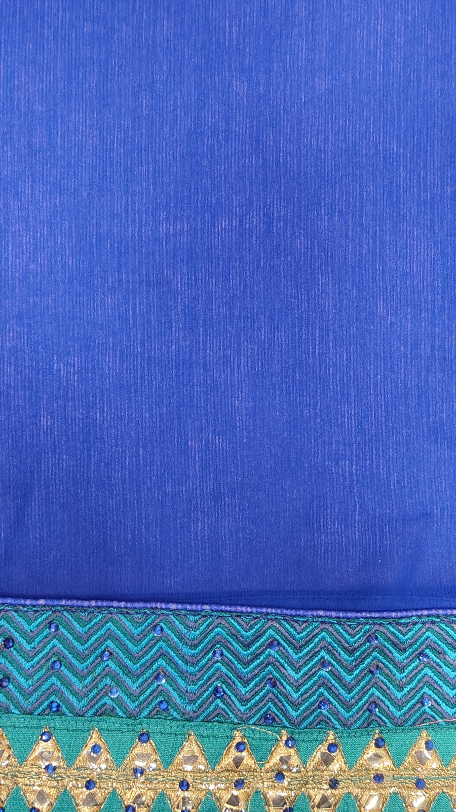 Royal Blue Chiffon Embroidered Saree - Unstitched Blouse Fabric
