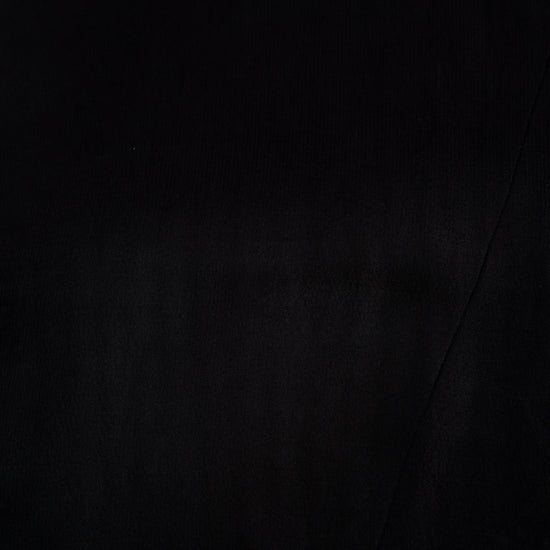 UN9034-RTC-551511 Black Bottom fabric swatch