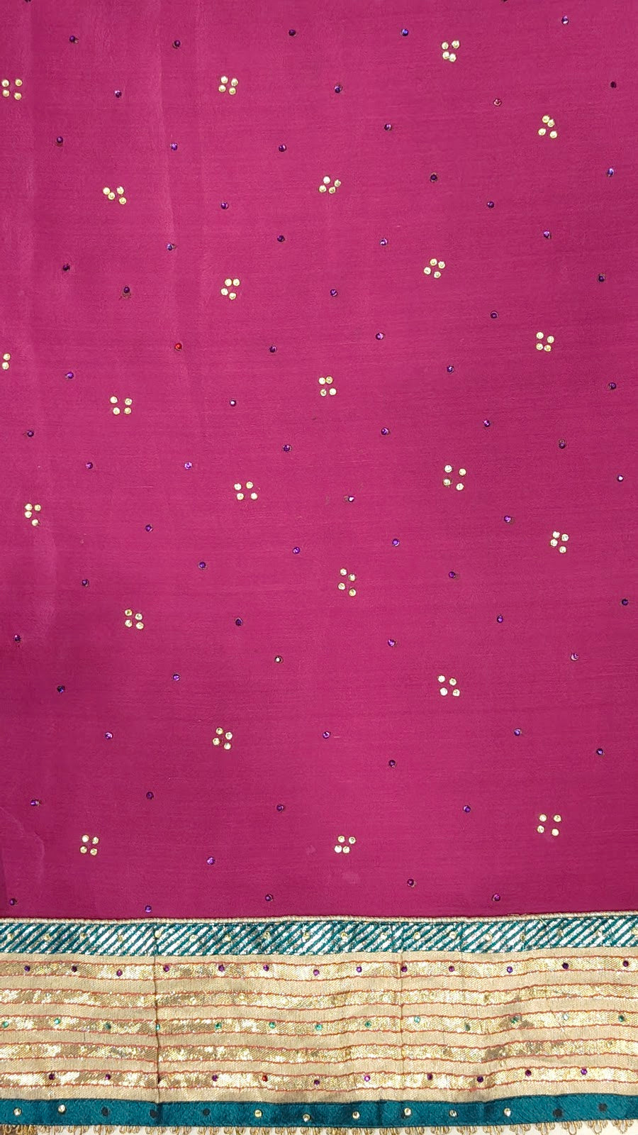 Magenta Dola Embroidered Saree - Unstitched Blouse Fabric