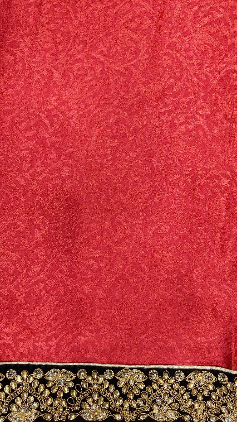 Red Crepe Embroidered Saree - Unstitched Blouse Fabric