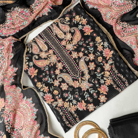 UN8814-RTC-540752 Black Unstitched Suit print detail