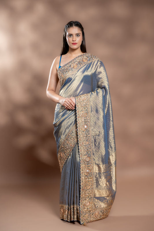Grey Organza Embroidered Saree With Unstitched Blouse