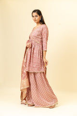 Gajari Cotton Kurti And Palazzo With Organza Dupatta