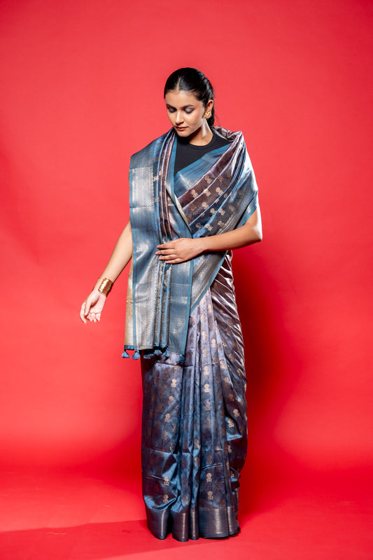 Grey Silk Saree With Unstitched Blouse