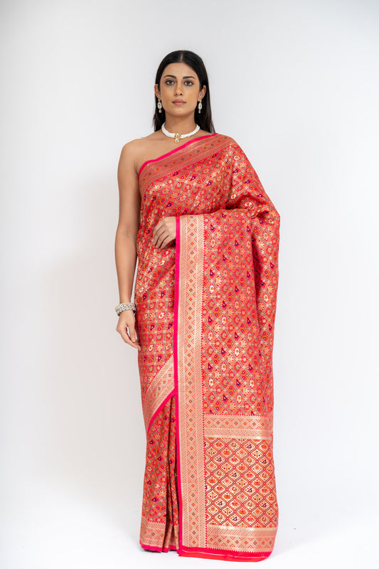 Timeless Elegance Rani Banarasi Silk Saree With Unstitched Blouse