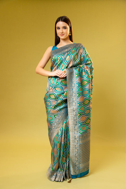 Rama Banarasi Silk Saree With Unstitched Blouse