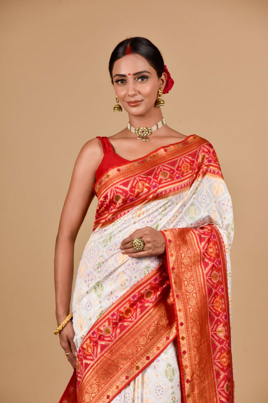 White Maroon Banarasi Woven Zari Gujarat Patola Saree (Ft:-Sukhmani Gambhir)