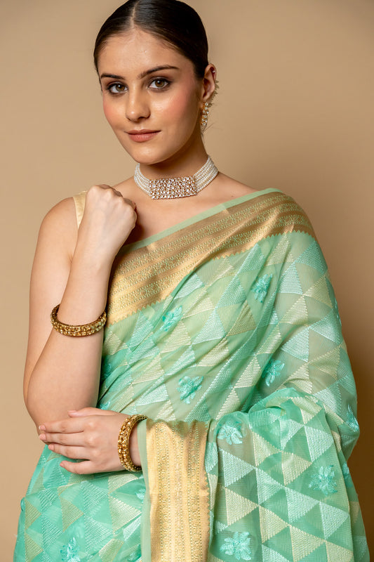 Tea Green Banarasi Woven Zari & Threadwork Cotton Saree With Unstitched Blouse