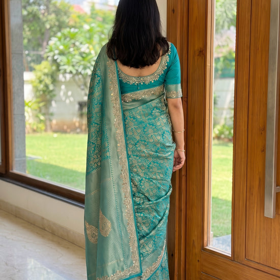 Rama Loom Saree - Back