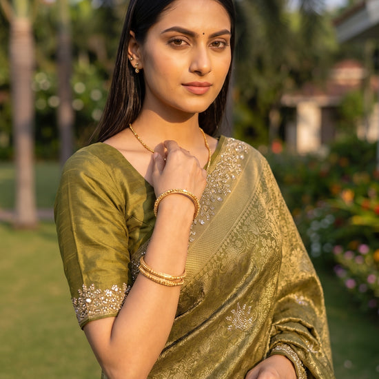 Mehndi Loom Saree - Close Up