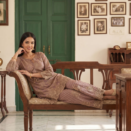 Rose Shimmer Gajari Readymade Kurta Set - mood