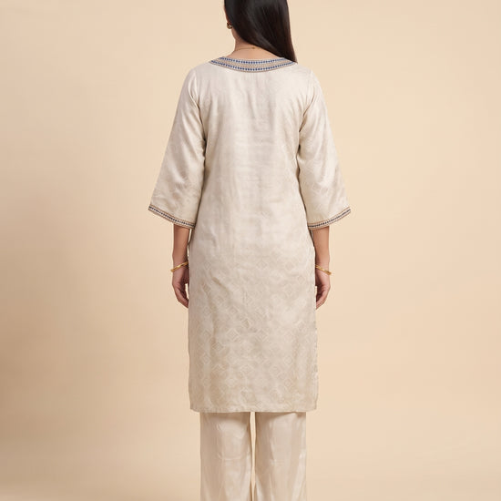 Peacock Muse Tussar Shimmer Readymade Kurta And Pant With Tissue Dupatta - back