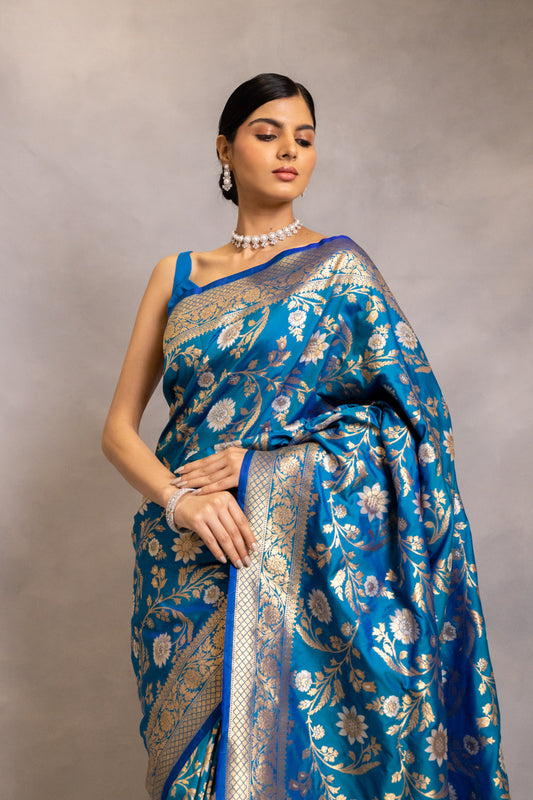 Rama Banarasi Woven Zari Saree With Unstitched Blouse