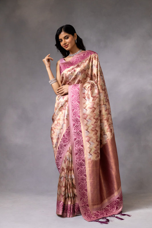 Onion Cotton Digital print Saree With Unstitched Blouse