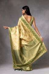 Pista Cotton Digital print Saree With Unstitched Blouse