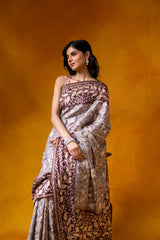 Grey Dolna Silk Digital Print Saree With Unstitched Blouse