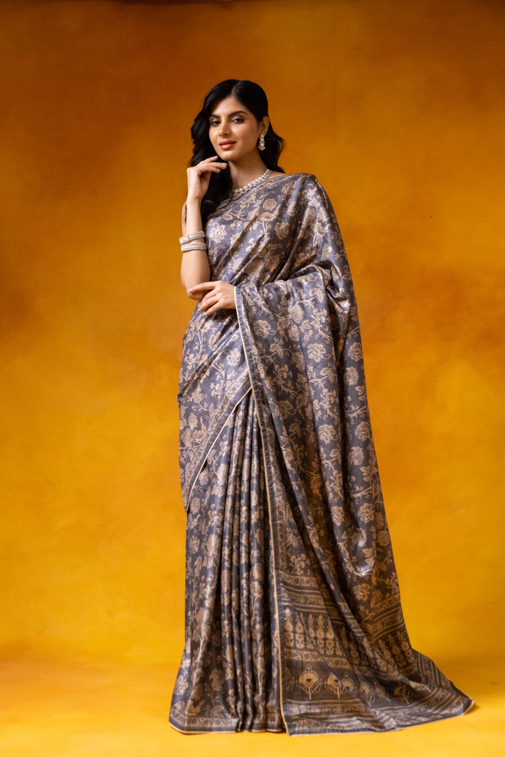 Grey Cotton Floral Print Saree With Unstitched Blouse