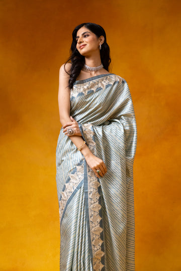 Sea Green Cotton Print Embroidered Saree With Unstitched Blouse