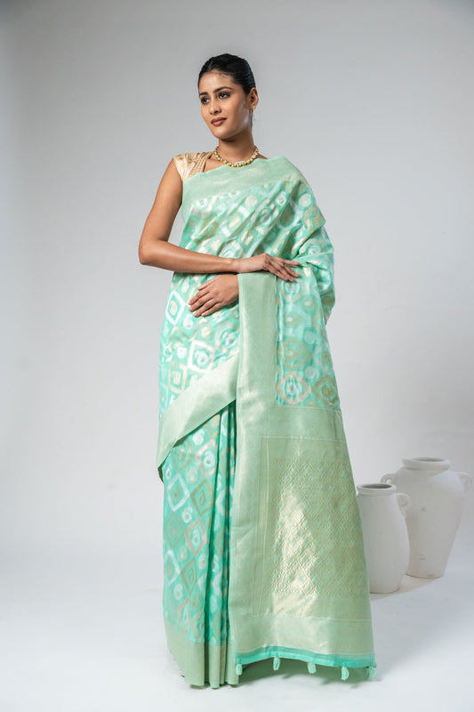 Tea-green Cotton Woven Zari Saree With Unstitched Blouse
