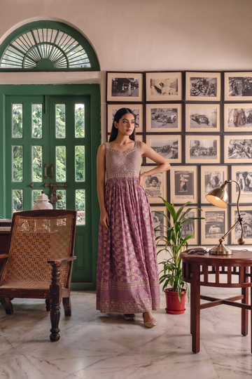 Delicate and dreamy Mauve Shimmer Readymade Suit
