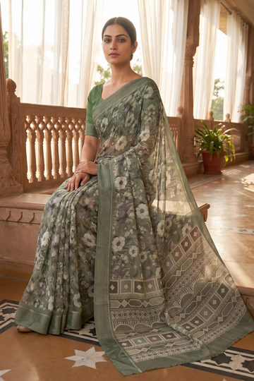 Pista Georgette Saree With Unstitched Blouse