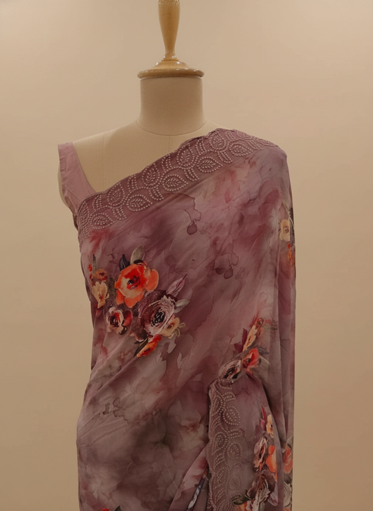 Off White Onion Georgette Saree With Unstitched Blouse